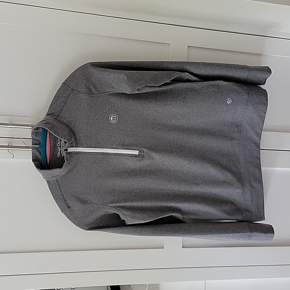 Straight Down - quarter zip, signature Golden Door long sleeve shirt. Size small